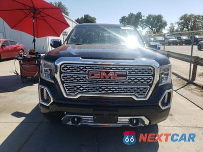 Piąte zdjęcie samochodu w środku: 2020 GMC SIERRA K1500 DENALI VIN:1GTU9FELXLZ152509 - miniatura