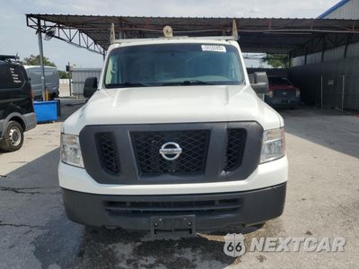 Piąte zdjęcie samochodu w środku: 2019 NISSAN NV 1500 S VIN:1N6BF0KM3KN809373 - miniatura