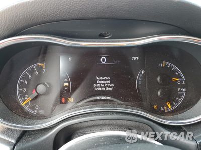 Zdjęcie 9 z 12 samochodu: 2019 JEEP GRAND CHEROKEE LAREDO VIN:1C4RJFAG4KC573892 - miniatura