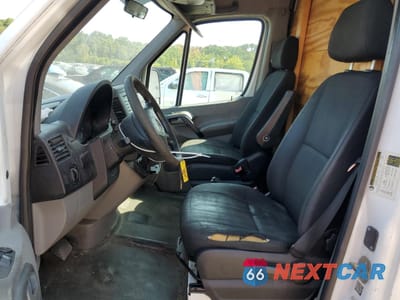 Zdjęcie 7 z 12 samochodu: 2015 MERCEDES-BENZ SPRINTER 2500 VIN:WD3PE8DCXFP145706 - miniatura