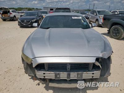 Piąte zdjęcie samochodu w środku: 2016 FORD MUSTANG VIN:1FA6P8TH5G5275274 - miniatura