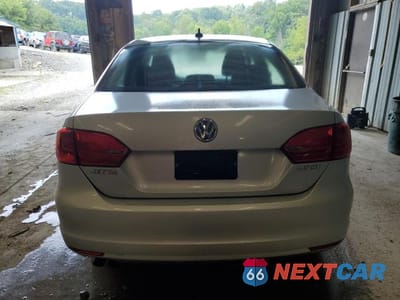 Zdjęcie 6 z 12 samochodu: 2012 VOLKSWAGEN JETTA SE VIN:3VWBP7AJXCM341067 - miniatura