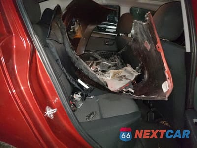 Zdjęcie 10 z 12 samochodu: 2004 MAZDA 3 I VIN:JM1BK32F191220311 - miniatura