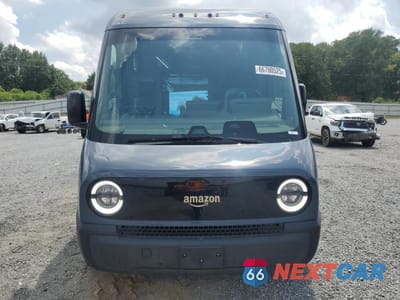 Piąte zdjęcie samochodu w środku: 2023 RIVIAN EDV 700 VIN:7FCEHEB77PN007993 - miniatura