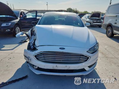 Piąte zdjęcie samochodu w środku: 2018 FORD FUSION S VIN:3FA6P0G73JR235699 - miniatura