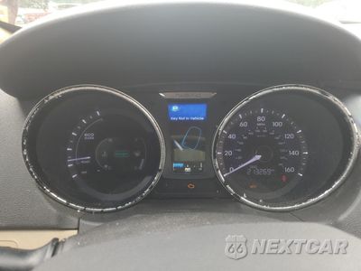 Zdjęcie 9 z 12 samochodu: 2015 HYUNDAI SONATA HYBRID VIN:KMHEC4A43FA135459 - miniatura