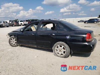 Drugie zdjęcie samochodu z przodu: 2001 HYUNDAI SONATA GLS VIN:KMHWF35V11A429427 - miniatura