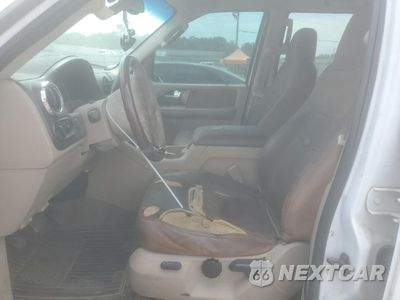 Zdjęcie 7 z 15 samochodu: 2005 FORD EXPEDITION EDDIE BAUER VIN:1FMFU17565LB07321 - miniatura