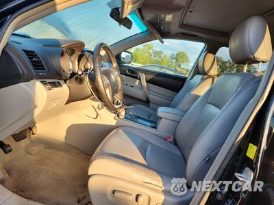Zdjęcie 7 z 15 samochodu: 2010 TOYOTA HIGHLANDER SE VIN:5TDJK3EH3AS039243 - miniatura