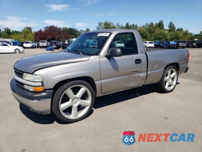 1999 CHEVROLET SILVERADO C1500 1GCEC14W0XZ135342 - główne zdjęcie licytacji z USA - miniatura