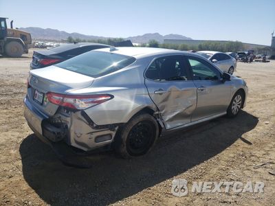 Trzecie zdjęcie samochodu z tyłu: 2020 TOYOTA CAMRY LE VIN:4T1C31AK4LU529048 - miniatura