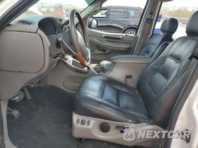 Zdjęcie 7 z 14 samochodu: 1998 LINCOLN NAVIGATOR VIN:5LMPU28L8WLJ22781 - miniatura