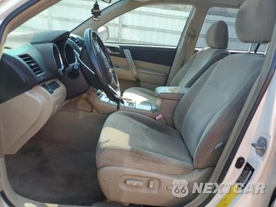 Zdjęcie 7 z 13 samochodu: 2008 TOYOTA HIGHLANDER SPORT VIN:JTEES43A182019776 - miniatura