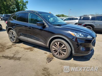 Czwarte zdjęcie samochodu z boku: 2022 FORD ESCAPE SE VIN:1FMCU9G67NUB62980 - miniatura