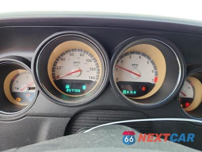 Zdjęcie 9 z 12 samochodu: 2010 DODGE CHALLENGER SE VIN:2B3CJ4DV7AH232746 - miniatura