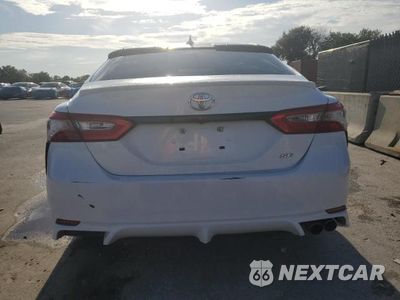 Zdjęcie 6 z 12 samochodu: 2019 TOYOTA CAMRY L VIN:4T1B11HK6KU200227 - miniatura