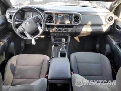 Zdjęcie 8 z 15 samochodu: 2018 TOYOTA TACOMA DOUBLE CAB VIN:5TFCZ5ANXJX131391 - miniatura