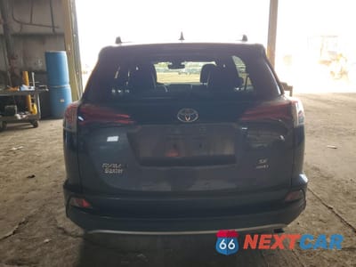 Zdjęcie 6 z 14 samochodu: 2018 TOYOTA RAV4 SE VIN:JTMJFREV1JJ231819 - miniatura