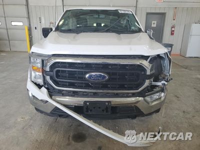 Piąte zdjęcie samochodu w środku: 2022 FORD F150 SUPERCREW VIN:1FTFW1E86NKE43584 - miniatura