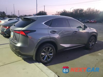 Trzecie zdjęcie samochodu z tyłu: 2019 LEXUS NX 300 BASE VIN:JTJYARBZ0K2122927 - miniatura