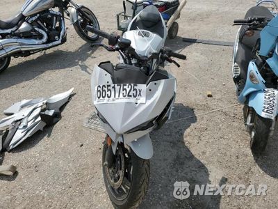 Drugie zdjęcie samochodu z przodu: 2025 KAWASAKI EX500 VIN:ML5EXGG12SDA44339 - miniatura