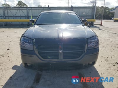 Piąte zdjęcie samochodu w środku: 2005 DODGE MAGNUM SXT VIN:2D8GZ48V75H537075 - miniatura