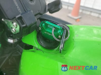 Zdjęcie 8 z 9 samochodu: 2025 KAWASAKI EX650 P VIN:ML5EXEP14SDAG5208 - miniatura
