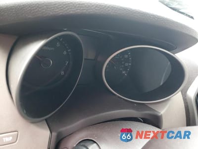 Zdjęcie 9 z 11 samochodu: 2012 HYUNDAI TUCSON GLS VIN:KM8JUCAC0CU472081 - miniatura