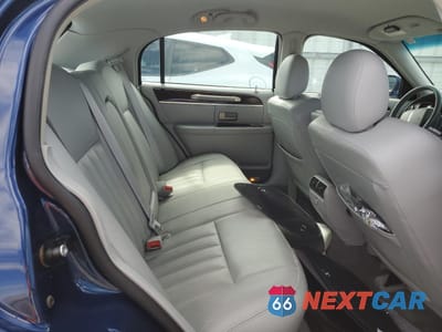 Zdjęcie 10 z 12 samochodu: 2007 LINCOLN TOWN CAR SIGNATURE VIN:1LNHM81W27Y609736 - miniatura