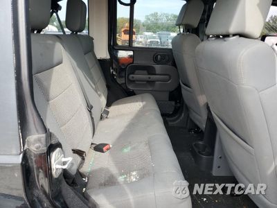 Zdjęcie 11 z 15 samochodu: 2009 JEEP WRANGLER UNLIMITED SAHARA VIN:1J8GA591X9L740681 - miniatura