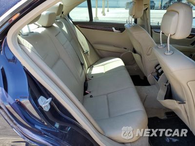 Zdjęcie 10 z 12 samochodu: 2011 MERCEDES-BENZ C 300 VIN:WDDGF5EB7BR172969 - miniatura