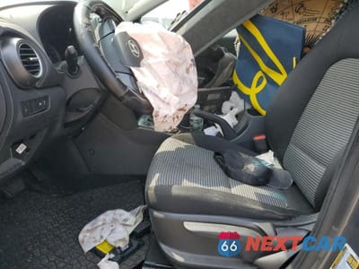 Zdjęcie 7 z 12 samochodu: 2020 HYUNDAI KONA SE VIN:KM8K1CAA6LU414794 - miniatura