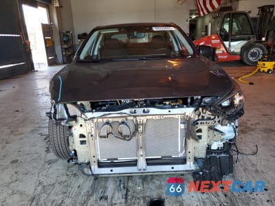 Piąte zdjęcie samochodu w środku: 2024 SUBARU LEGACY PREMIUM VIN:4S3BWAF67R3003272 - miniatura