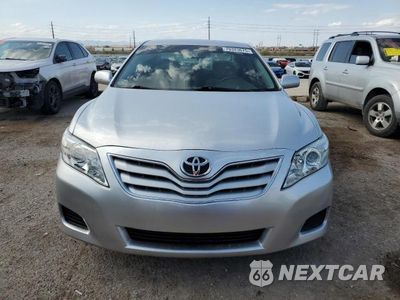 Piąte zdjęcie samochodu w środku: 2011 TOYOTA CAMRY BASE VIN:4T1BF3EK9BU704692 - miniatura