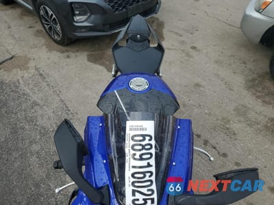 Piąte zdjęcie samochodu w środku: 2025 YAMAHA YZF1000 VIN:JYARNA7E8SA000546 - miniatura