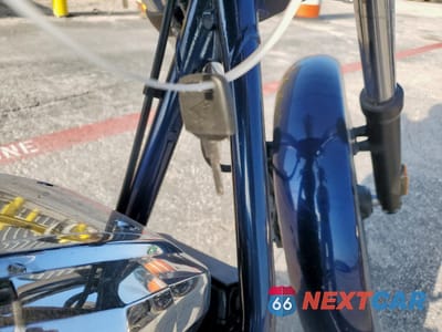 Zdjęcie 8 z 9 samochodu: 2019 HONDA VT1300 CX VIN:JH2SC6121KK400215 - miniatura