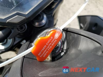 Zdjęcie 8 z 10 samochodu: 2022 KAWASAKI ZR900 F VIN:ML5ZRDF10NDA54559 - miniatura