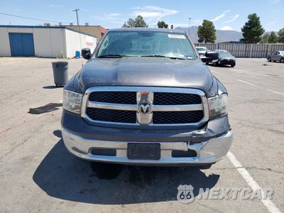Piąte zdjęcie samochodu w środku: 2019 RAM 1500 CLASSIC SLT VIN:1C6RR6LT4KS549138 - miniatura
