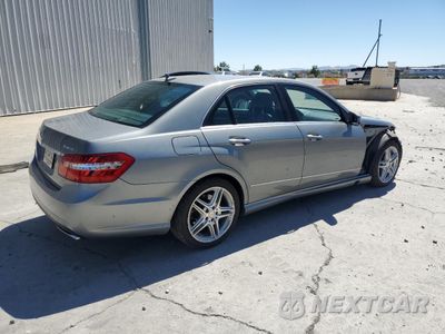 Trzecie zdjęcie samochodu z tyłu: 2011 MERCEDES-BENZ E 350 4MATIC VIN:WDDHF8HBXBA365018 - miniatura
