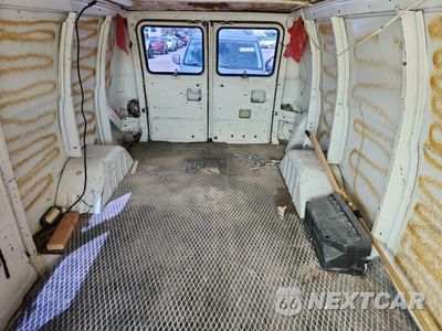 Zdjęcie 10 z 13 samochodu: 1993 CHEVROLET G20 VIN:1GCEG25H3PF340021 - miniatura
