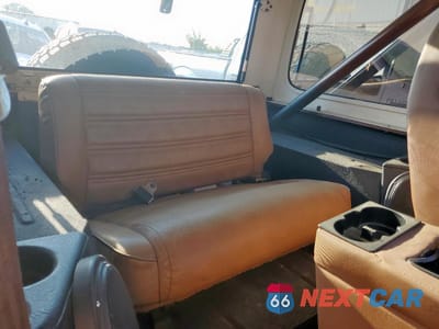 Zdjęcie 11 z 14 samochodu: 1987 JEEP WRANGLER LAREDO VIN:2BCCL8143HB514067 - miniatura