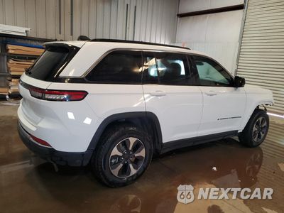 Trzecie zdjęcie samochodu z tyłu: 2024 JEEP GRAND CHEROKEE LIMITED 4XE VIN:1C4RJYB65RC170886 - miniatura