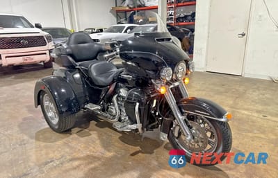 2014 HARLEY-DAVIDSON FLHTCUTG TRI GLIDE ULTRA 1HD1MAL19EB860489 - główne zdjęcie licytacji z USA - miniatura