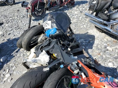 Zdjęcie 6 z 8 samochodu: 2017 SUZUKI GSX-R600 VIN:JS1GN7FA9H2100682 - miniatura