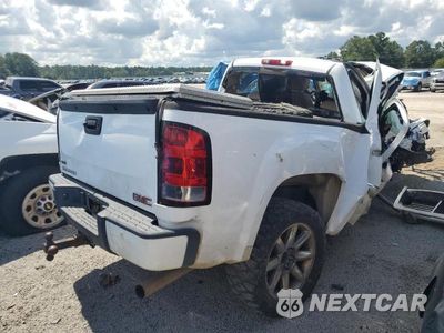Trzecie zdjęcie samochodu z tyłu: 2010 GMC SIERRA K1500 DENALI VIN:3GTRKXE25AG146380 - miniatura