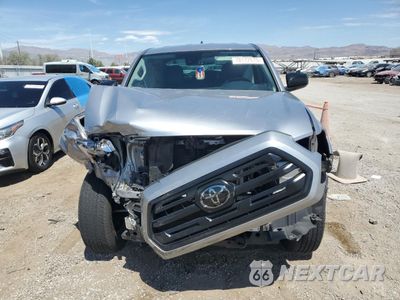 Piąte zdjęcie samochodu w środku: 2018 TOYOTA TACOMA ACCESS CAB VIN:5TFRX5GN8JX103662 - miniatura