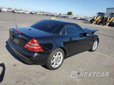 Trzecie zdjęcie samochodu z tyłu: 2003 MERCEDES-BENZ SLK 230 KOMPRESSOR VIN:WDBKK49F33F280207 - miniatura