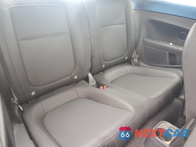 Zdjęcie 10 z 15 samochodu: 2018 VOLKSWAGEN BEETLE SE VIN:3VWJD7AT2JM708451 - miniatura