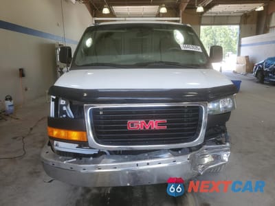 Piąte zdjęcie samochodu w środku: 2017 GMC SAVANA G2500 VIN:1GTW7AFF0H1912284 - miniatura
