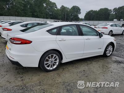 Trzecie zdjęcie samochodu z tyłu: 2019 FORD FUSION SE VIN:3FA6P0LU0KR263988 - miniatura